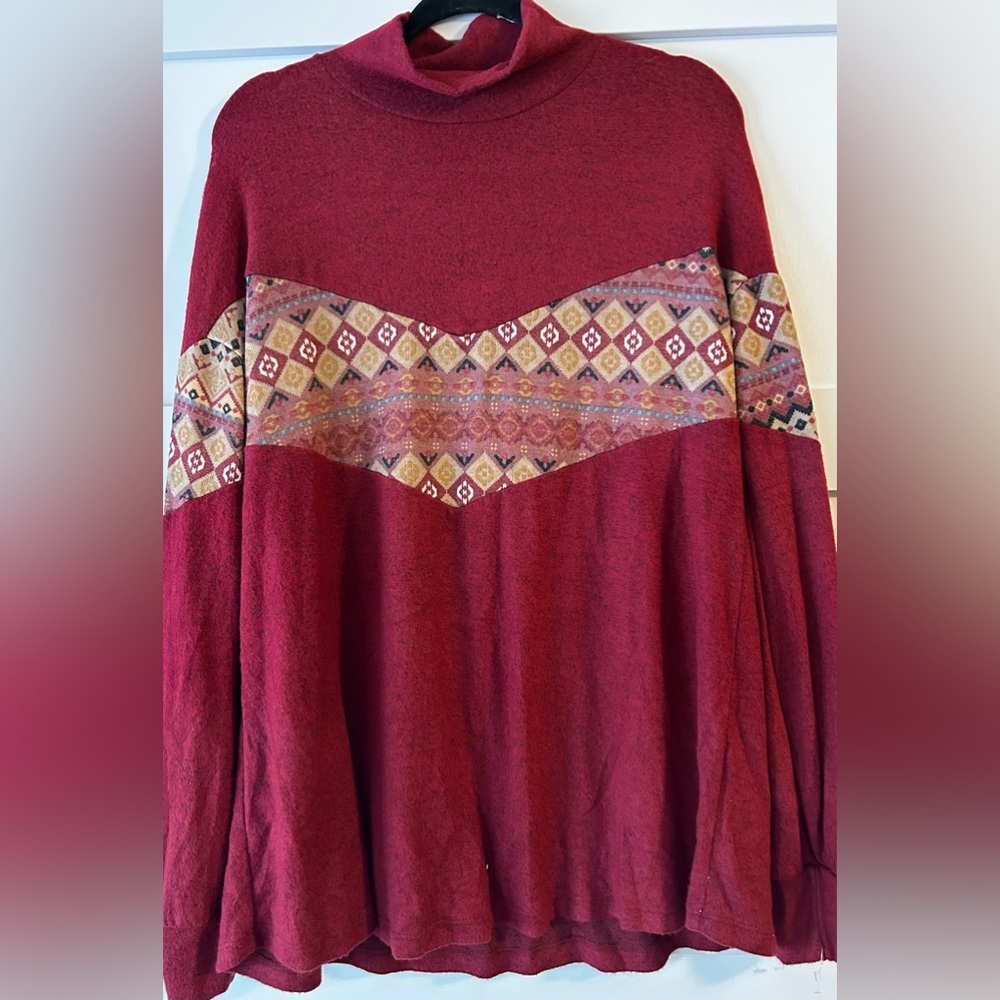 By Toggether Fleeced Chevron Pattern Top